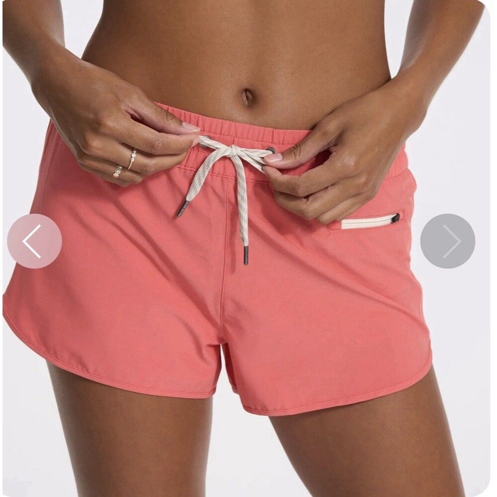 Vuori Clementine 2.0 Shorts Women’s Size L Crimson Coral Running Workout